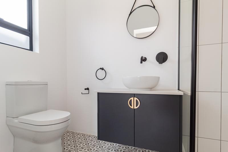 5 Bedroom Property for Sale in Myburgh Park Western Cape